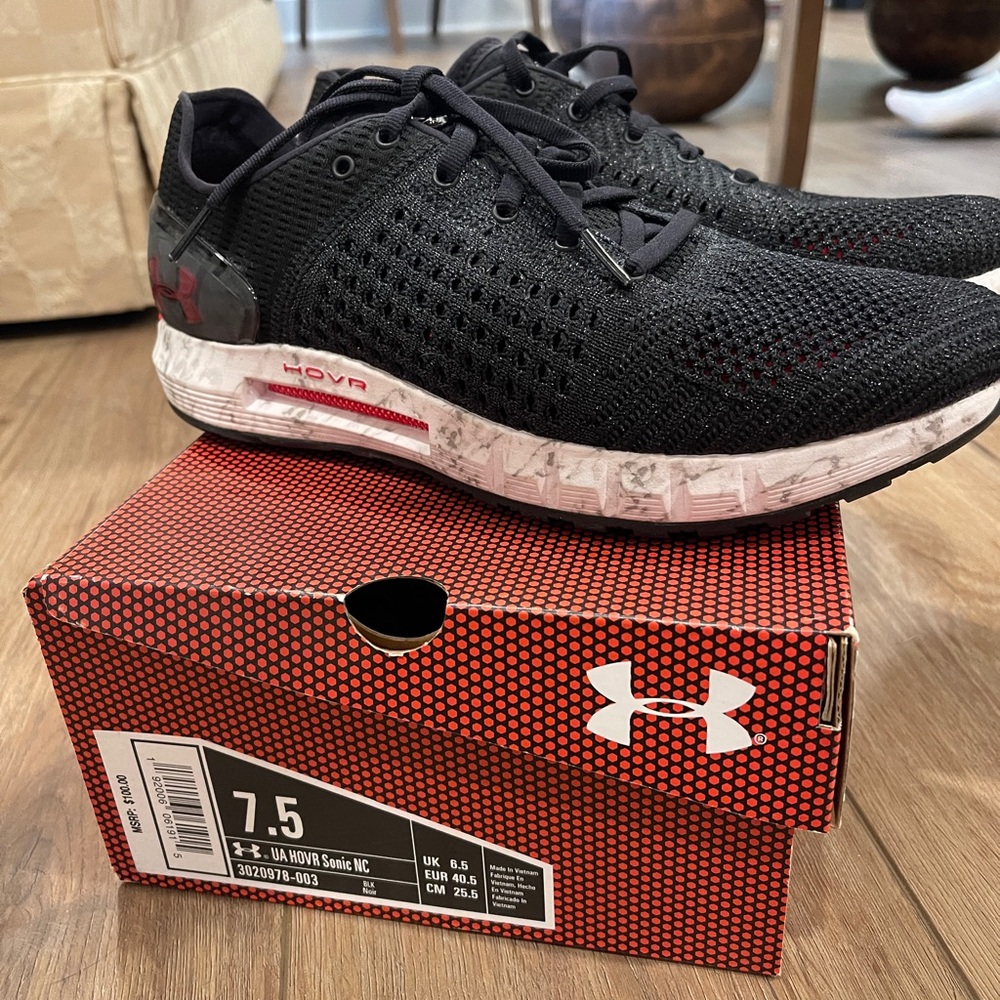 Under Armour HOVR Women’s Size 7.5 (brand new with box)